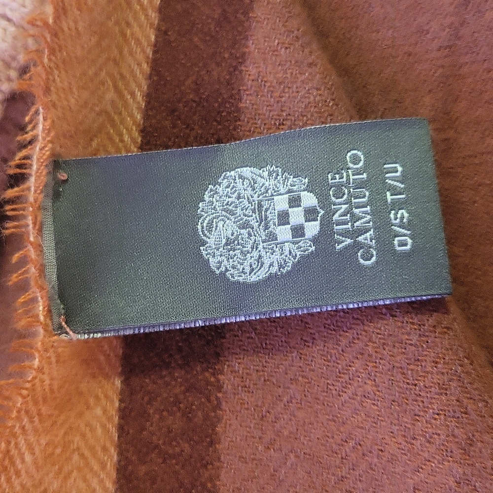 Vince Camuto hat and scarf set - Picture 3 of 6
